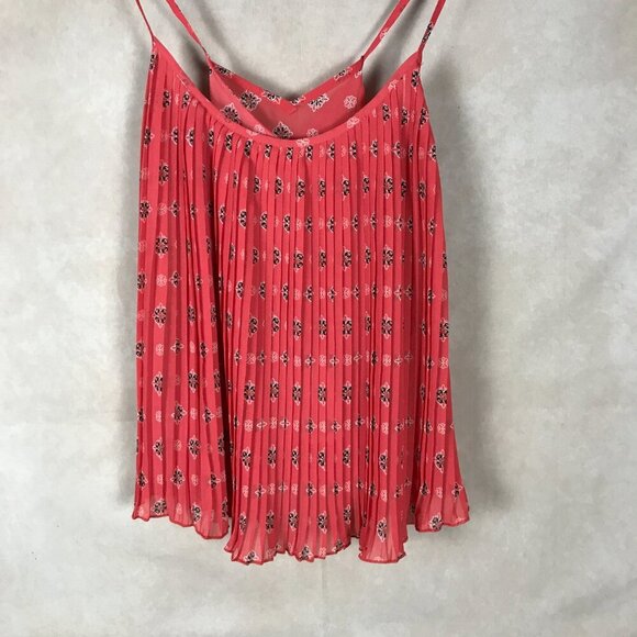 HOLLISTER Floral Pleated Tank Top NWOT XS - Picture 6 of 10